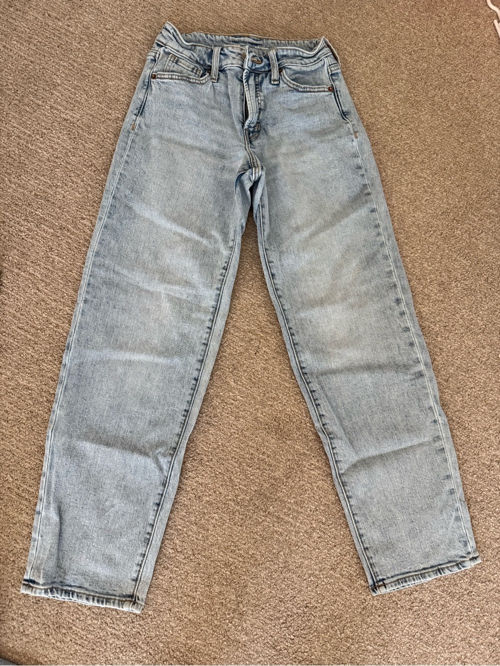 Old Navy Light Wash Straight Jeans - Pale Blue